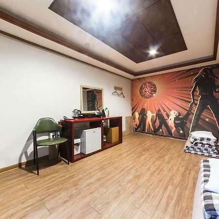 Pocheon Royal Hotel Exterior foto