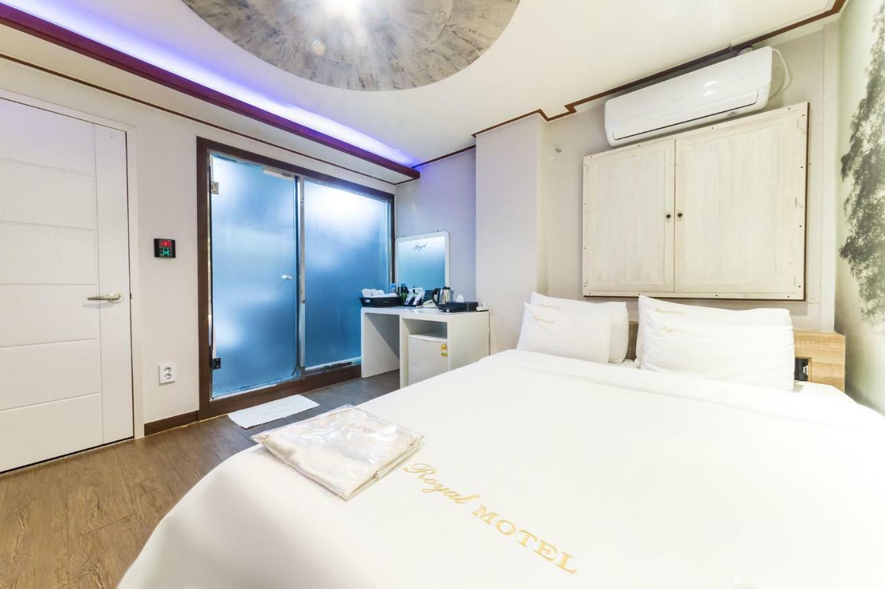 Pocheon Royal Hotel Exterior foto
