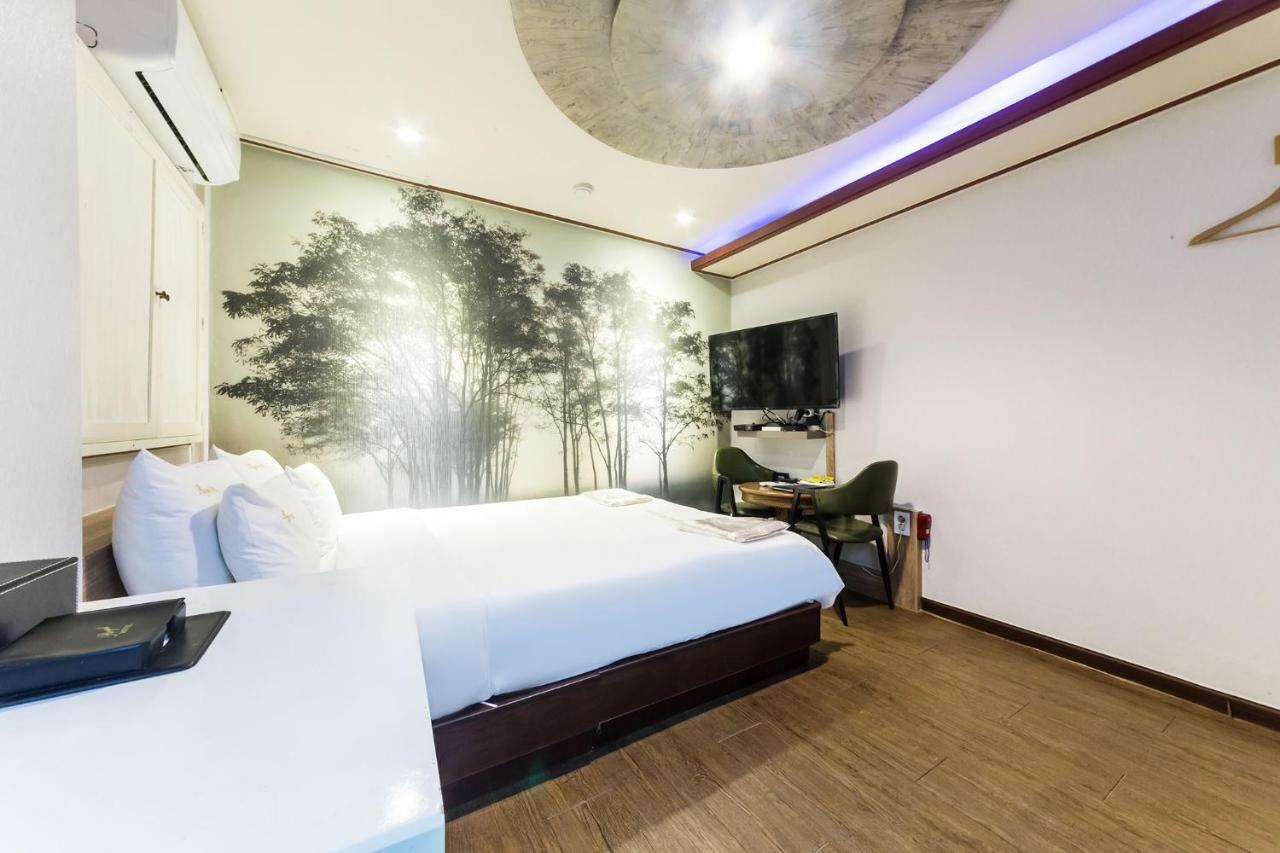 Pocheon Royal Hotel Exterior foto